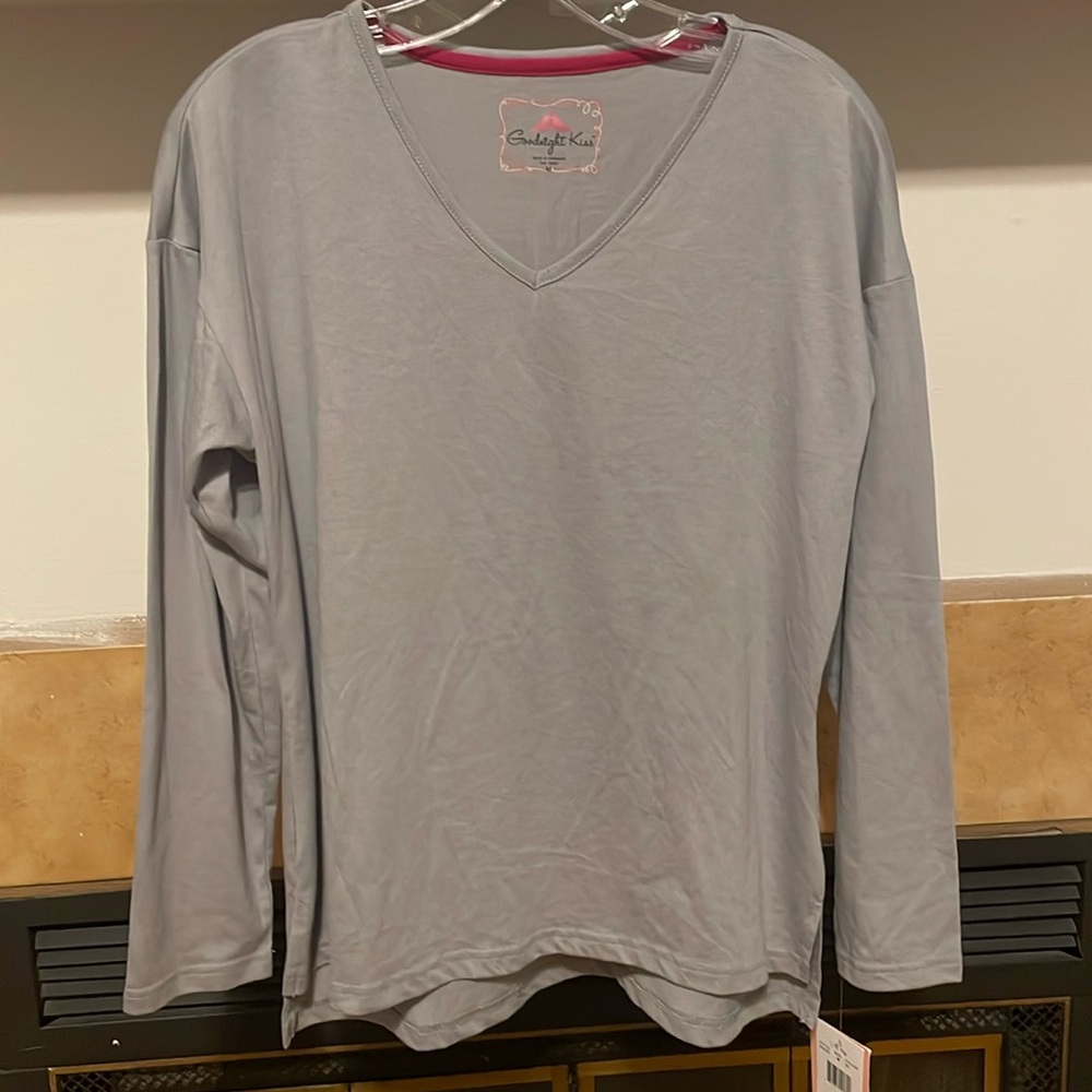 Goodnight Kiss Women’s Sleepshirt (size M) NWT